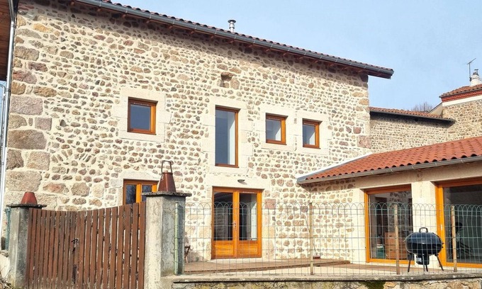 Verrieres-en-Forez Cottage | Spacious lodge with terrace, 12 beds, near hiking trails