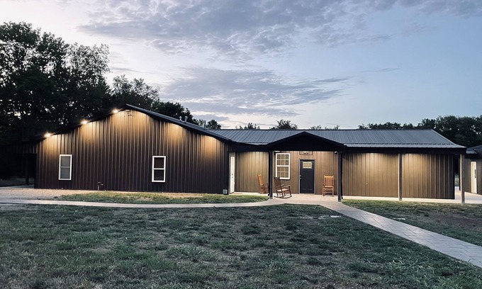 Sycamore Cabin | Spacious Lodge on 40 Acres!