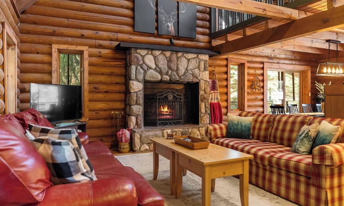 Charlevoix Ski Chalet | Spacious Log Cabin for 16+ at ThePinecrestChalet Hot tubs, air hockey, fireplace