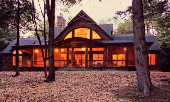 Orson Cabin | Spacious Luxury lodge near Elk Mountain ski resort on a private lake