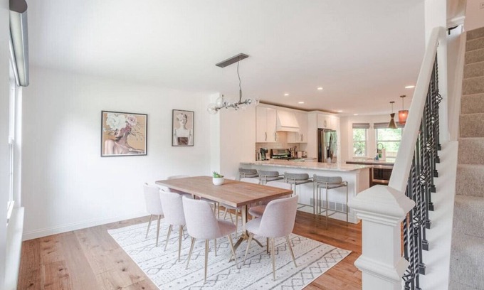 Mason House | Spacious, Modern 5B in Mason by I-71, Kings Island