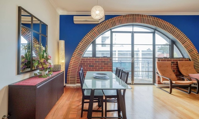 West Perth Apartment | Spacious New York Style Loft with Balcony