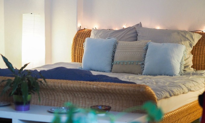 Neukoelln Apartment | Spacious one bedroom flat in FANTASTIC location - Schillerkiez