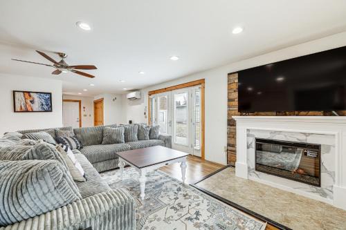 Presque Isle House | Spacious Presque Isle Home Walk to Downtown!