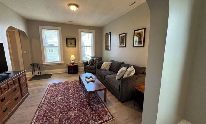 Front Park House | Spacious & Renovated Buffalo Home in 5 Points- Parking, AC, Wifi, and more