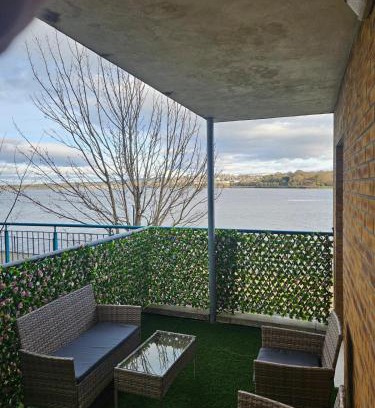 Londonderry Apartment | Spacious Riverfront Apartment