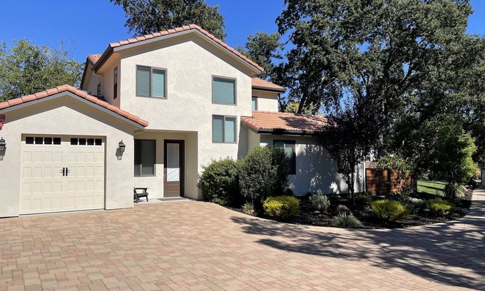 Walnut Creek Cottage | Spacious, secluded & new. Mins from downtown WC.