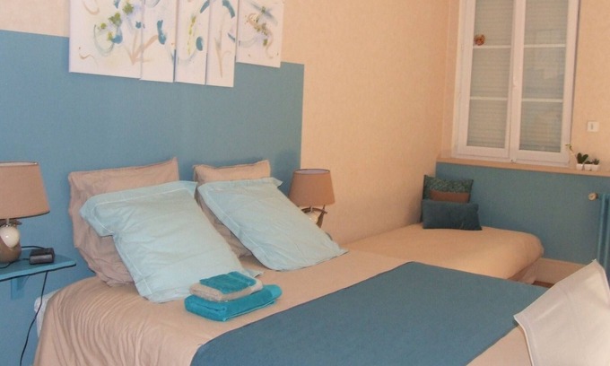 Beauquesne Apartment | Spacious Studio in the Quiet Countryside, on the 2nd Floor