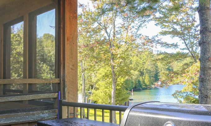 Nairn Centre Cottage | Spacious Three-Bedroom Cottage on pristine Fairbank Lake