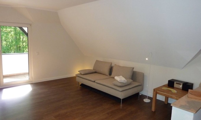 Menden-Holthausen Apartment | spacious top floor apartment in a perfect location