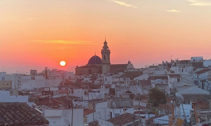 Oliva House | Spacious townhouse with roof terrace and amazing views over old town. Sleeps 6.