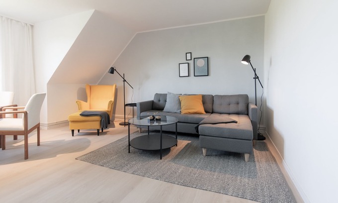 Stinteck Condo | Spacious vacation apartment with terrace and garden
