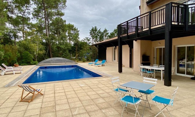 Lacanau-Ocean House | Spacious villa with huge pool in quiet location close beach