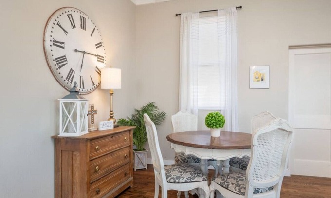 Franklin to the Fort Cottage | Spacious Vintage Home on the Bitterroot Bike Trail