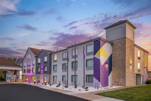 Onalaska Hotel | Spark by Hilton La Crosse Onalaska