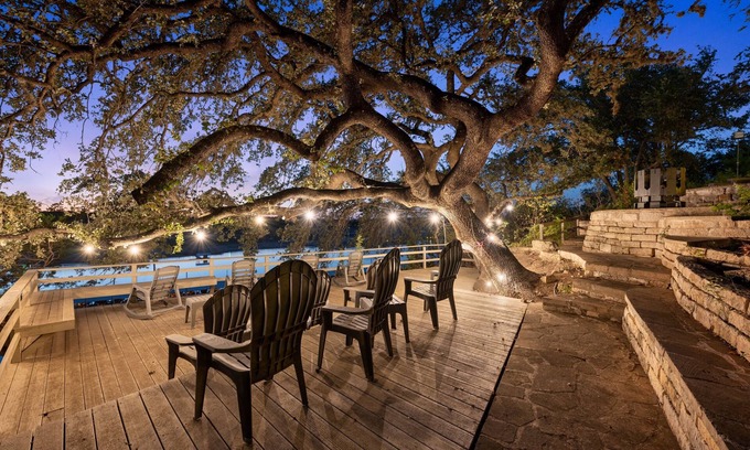 Buffalo Gap House | SPECTACULAR LAKEFRONT OASISnOver 400 feet frontage on 2 acres of century oaks