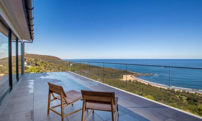 Killcare Heights House | 'Spectacular Ocean Views' by Accom Holidays