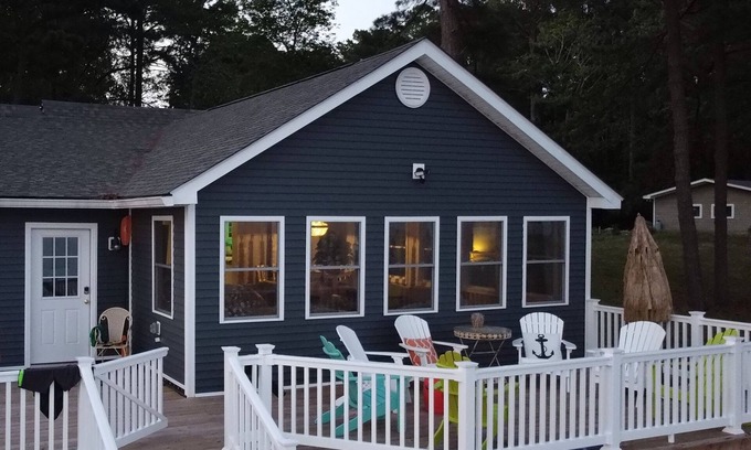 Deltaville House | Spectacular waterfront property with breathtaking views of the Chesapeake Bay!