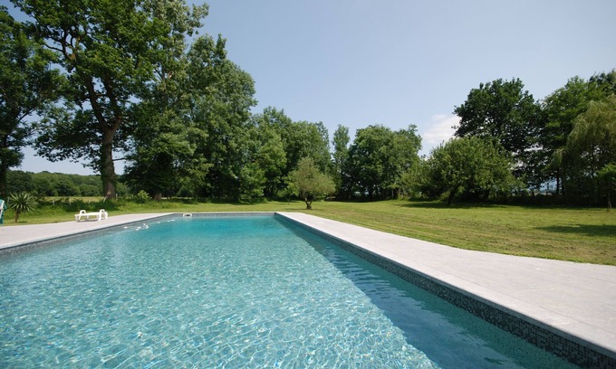 Precilhon House | Splendid rural Chateau/Manor house with a pool for your big family vacation