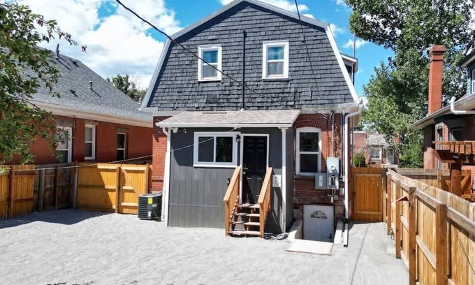 Washington Park West House | Spooky 4 bedroom Victorian near Wash Park