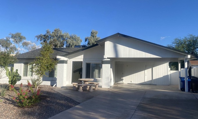 Dobson Ranch House | Spring Training 3B/2B close to everything