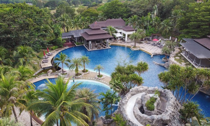 Cha-am Resort | Springfield Village Golf & Spa