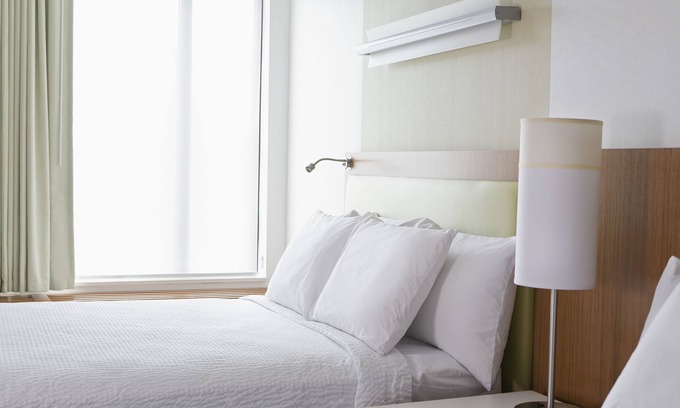 Oxford Valley Hotel | SpringHill Suites by Marriott Philadelphia Langhorne