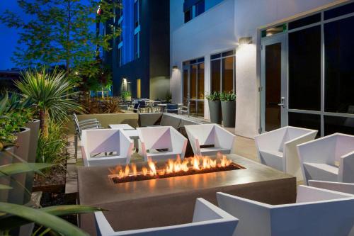 Mission Valley East Hotel | SpringHill Suites by Marriott San Diego Mission Valley
