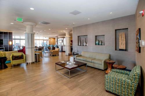 Pueblo Hotel | Springhill Suites by Marriott Pueblo Downtown