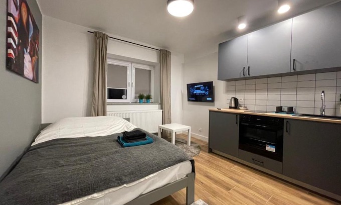 Wawer Apartment | Srebrny Apartament