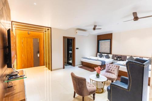 Warangal Hotel | Sri vaarahi hotel