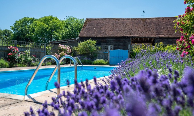 Wisborough Green House | Stable Cottage - Two Bedroom House, Sleeps 4
