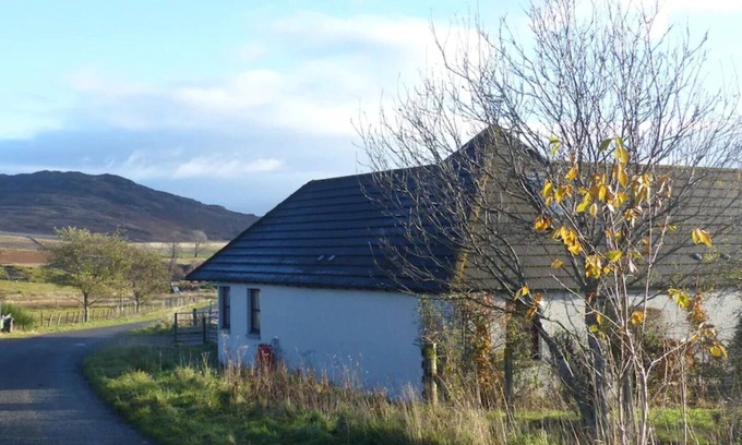 Newtonmore Cottage | Stable Cottage With Stunning Views Of The Cairngorm Mountains And Local Wildlife