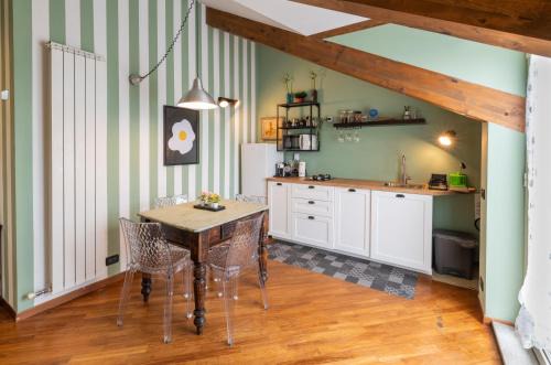 Parella Apartment | STAGABIN La Mansarda Panoramica Un Rifugio di Eleganza e Tranquillità