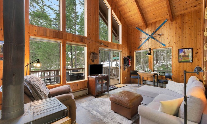 Hoodsport Cabin | Staircase Rapids Retreat at Lake Cushman, Sleeps 6
