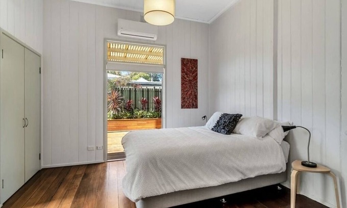 Maclean House | STANLEY COTTAGE