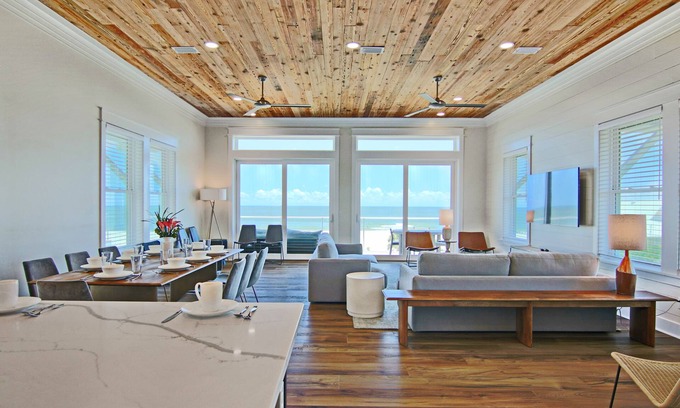 Indian Pass House | Starfish: Remaining Holiday Weeks Just Discounted by 40%! Call or Inquire Now!