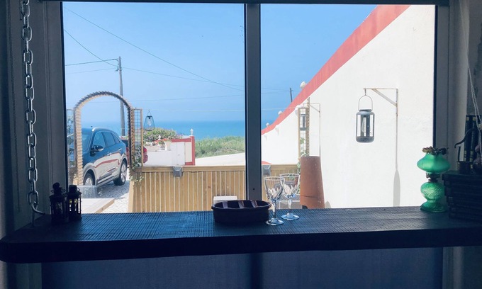 Foz do Arelho Apartment | Star💫room ocean views, walking distance to beach