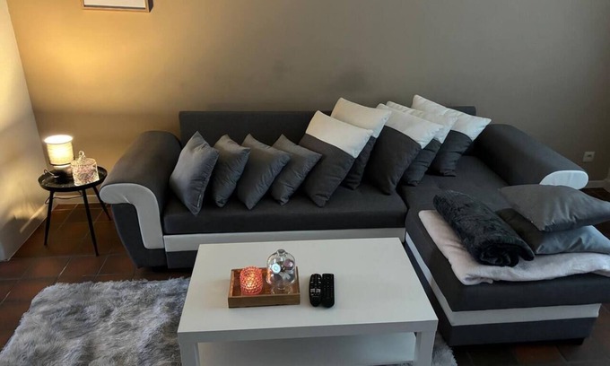 Ransart Apartment | Station 64 A1 Charleroi-airport
