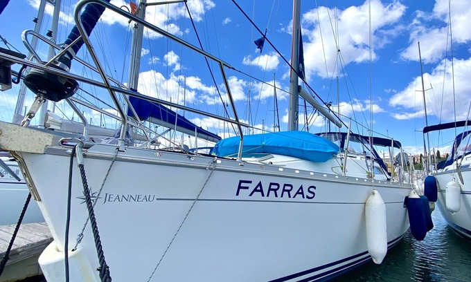 Belem Boat Rental | Stay in a Boat at Lisbon