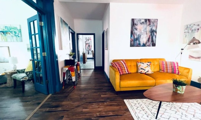 Rome Apartment | Stay in Rome GA Downtown Blue 1 by SiriS