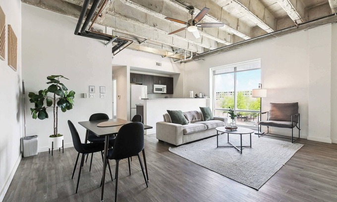 Historic Downtown Baton Rouge Apartment | Stay in the Heart of Downtown!