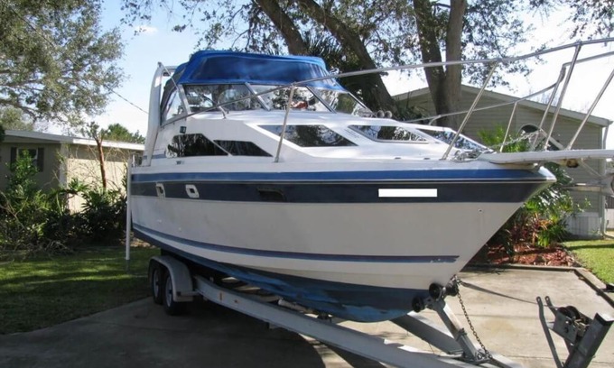 Bolmen Boat Rental | Stay on a boat outside Ljungby by Lake Bolmen