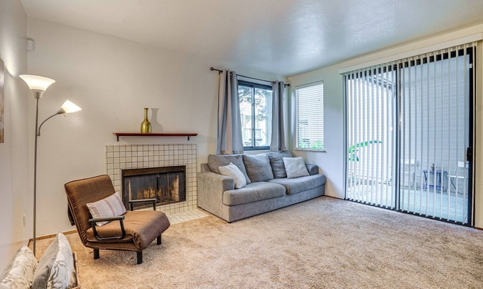 San Pablo Condo | Stay & Play: Bay Area Condo w/Community Pool!
