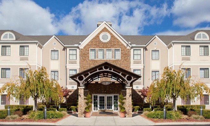 Northeast Columbus Hotel | Staybridge Suites Columbus-Airport by IHG