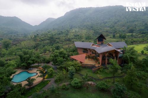 Amarnath Villa | StayVista at Pranah