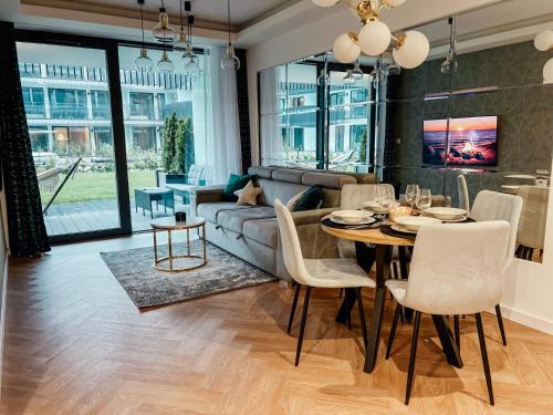 Stegna Apartment | Stegna Modern Amber Apartment