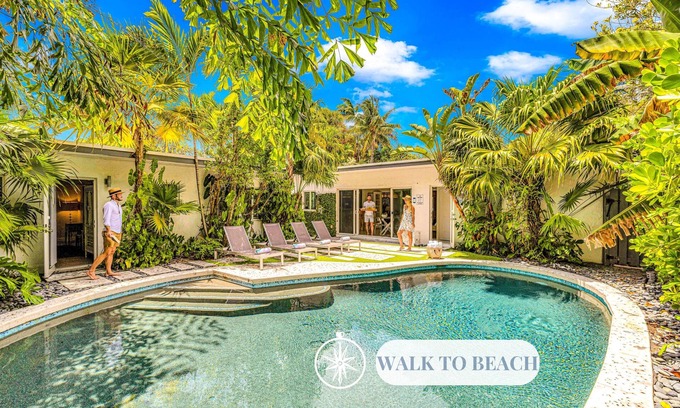 Birch Park Finger Streets House | Steps to Beach/Heated Pool/Sugar Key/RESlDENCES