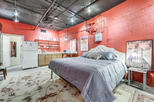 Waynesville Apartment | Steps to Main St Theater Studio in Waynesville!