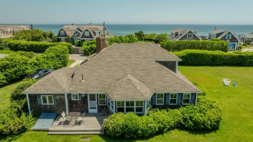East Orleans House | Steps to Nauset Beach Private Yard